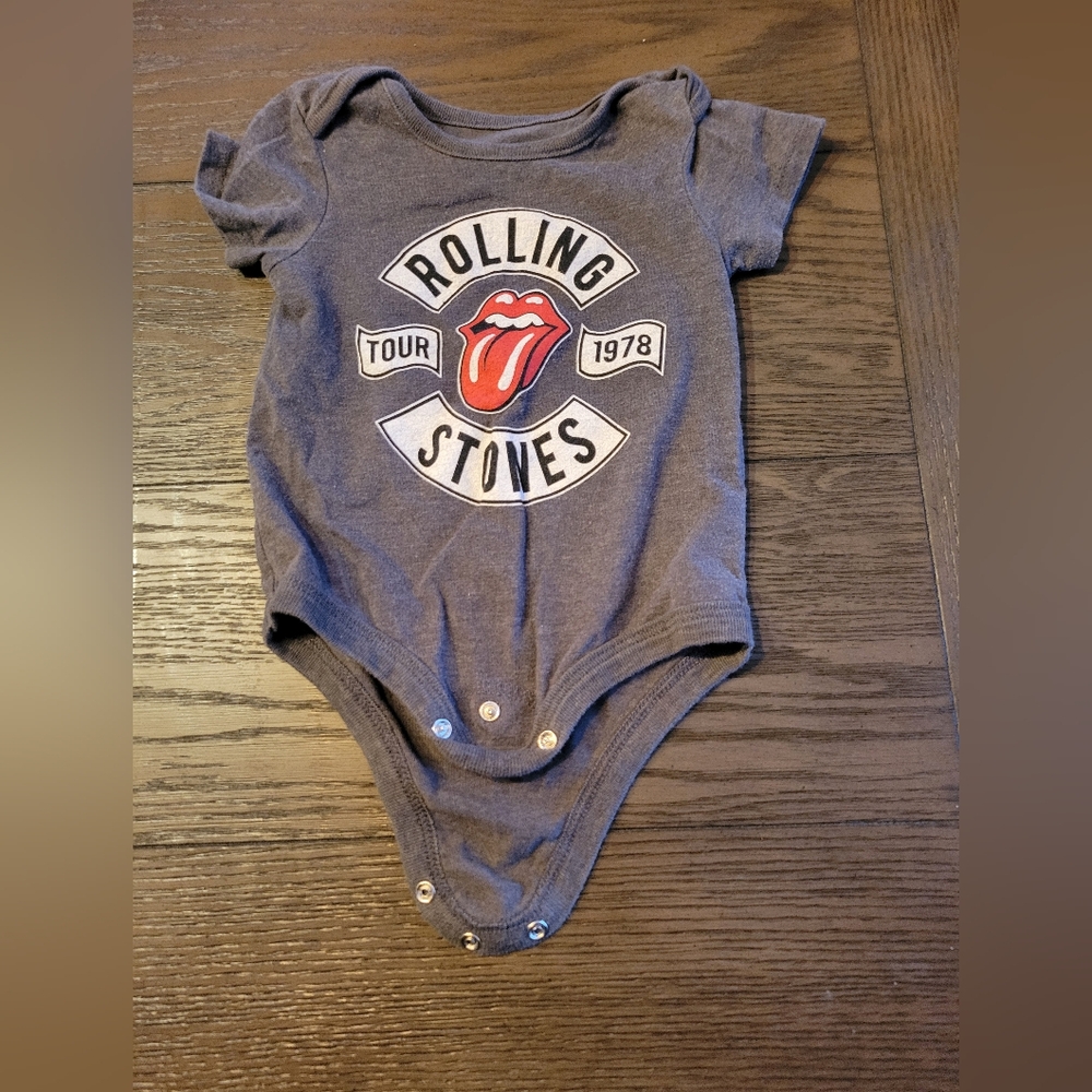 Source Unknown Gray and Red Bodysuit